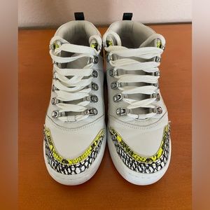 Vince Camuto high top sneakers. Mixed metal neon snake print leather size 7